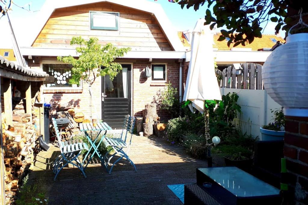 Olga'S Cottage Den Helder Exterior foto